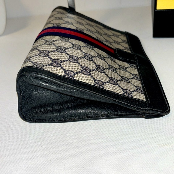 GUC Vintage Blue Gucci Sherry Line Clutch - Picture 5 of 11